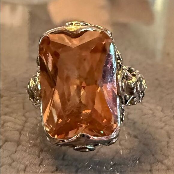 Gemstone Ring with Faceted Cut Topaz colored CZ . - Picture 3 of 5